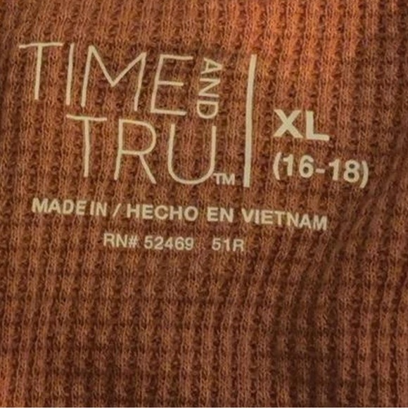Time and Tru Women's Warm salmon Sweater - Picture 3 of 4